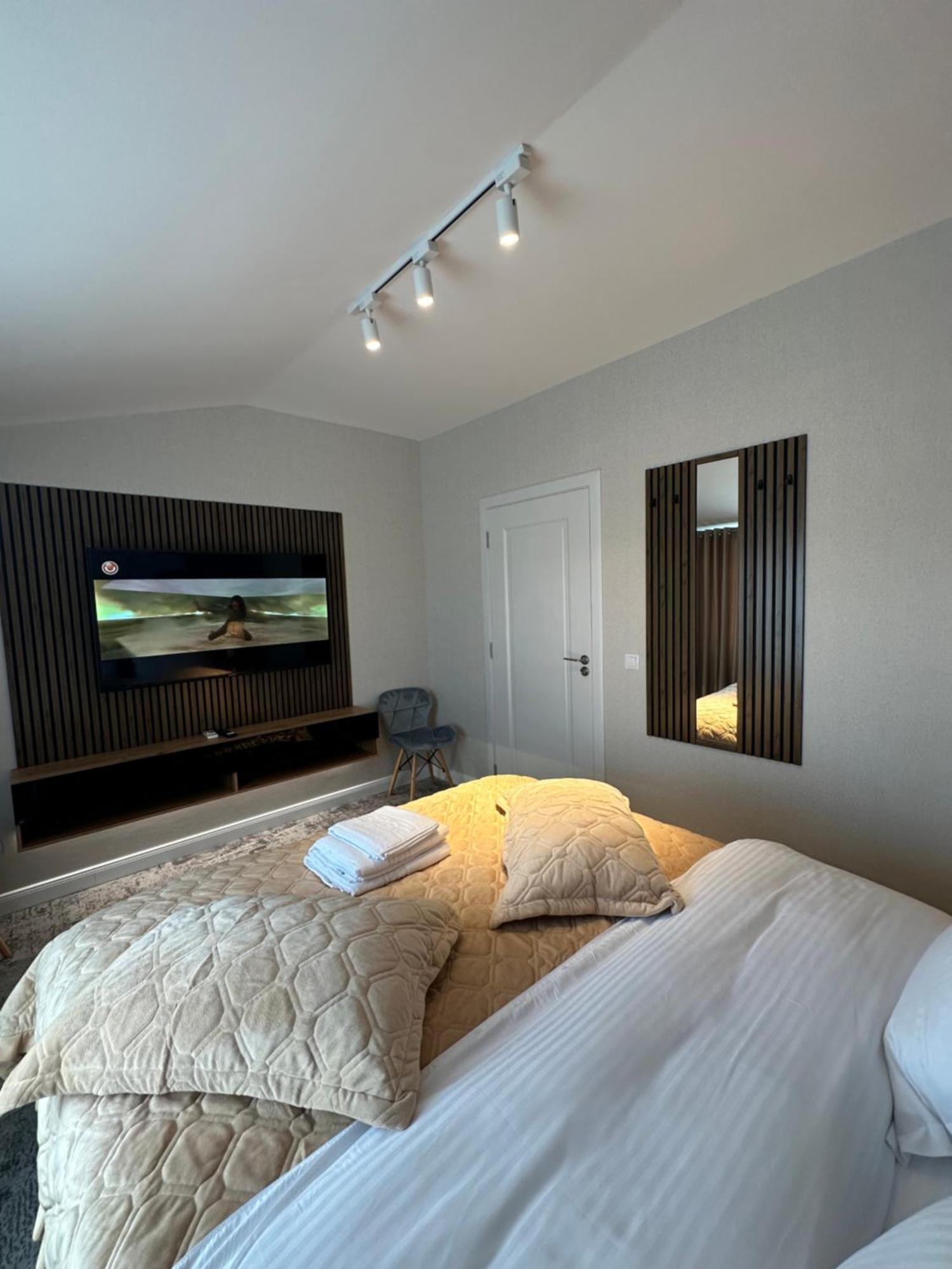 Complex Rediu 54 Luxury Apartaments Iasi Exterior foto